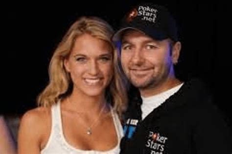 daniel negreanu|is daniel negreanu married.